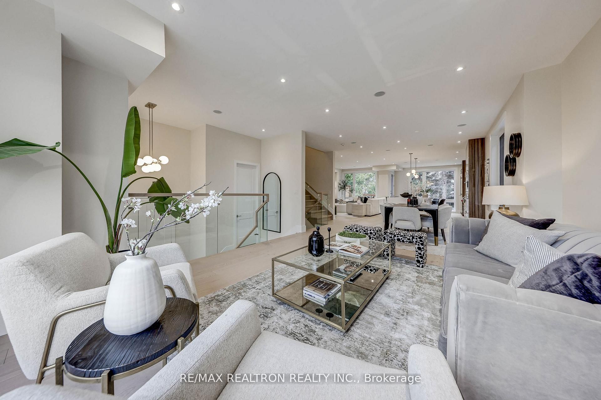 496 Melrose Avenue, Toronto, ON, M5M 2A2 photo 4