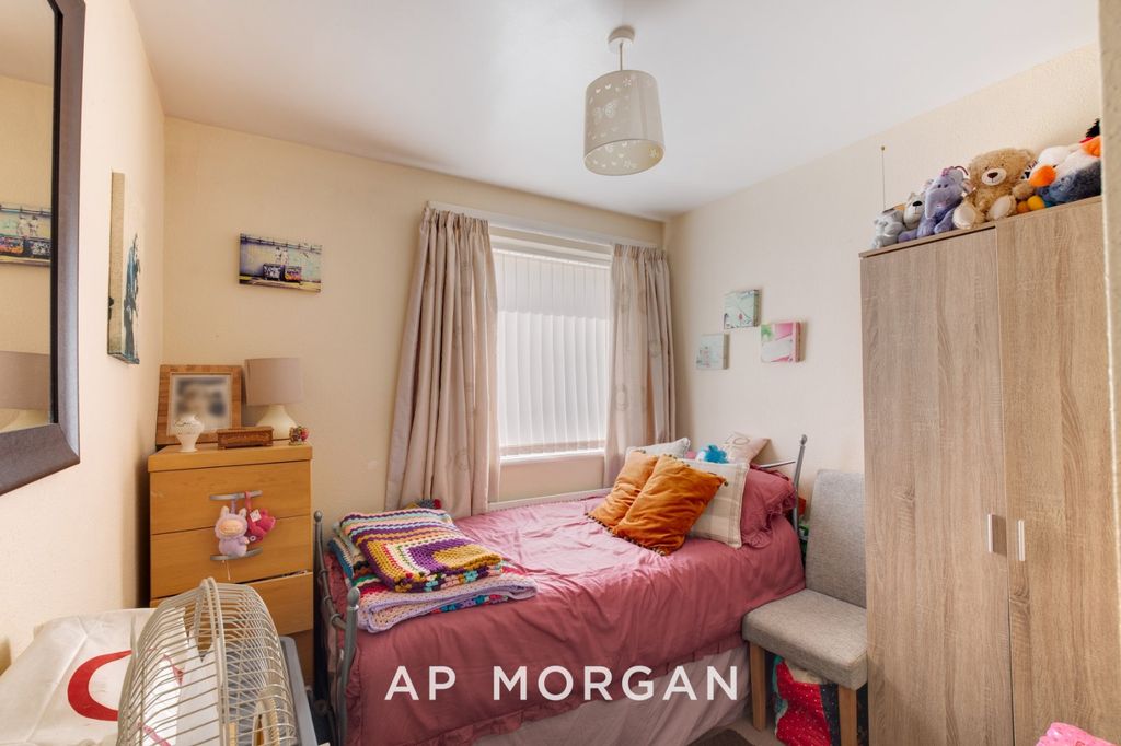 Additional image 9 of 2 bed flat for saleWoodend Close, Redditch, Worcestershire B97