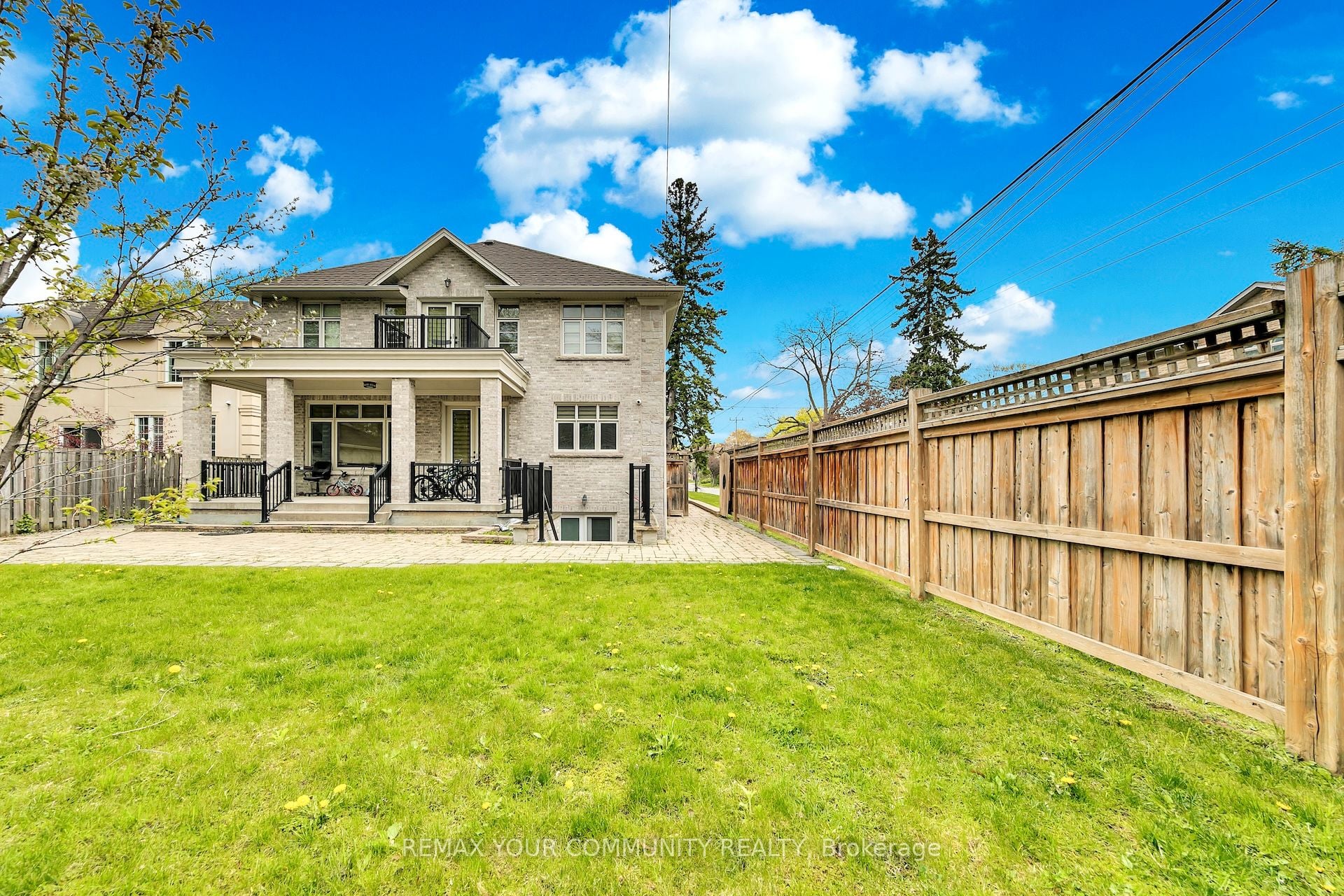 179 Greenfield Avenue, Toronto, ON, M2N 3E1