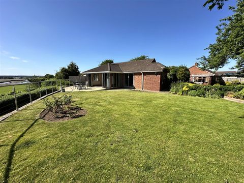 The Mede, Topsham, Exeter EX3