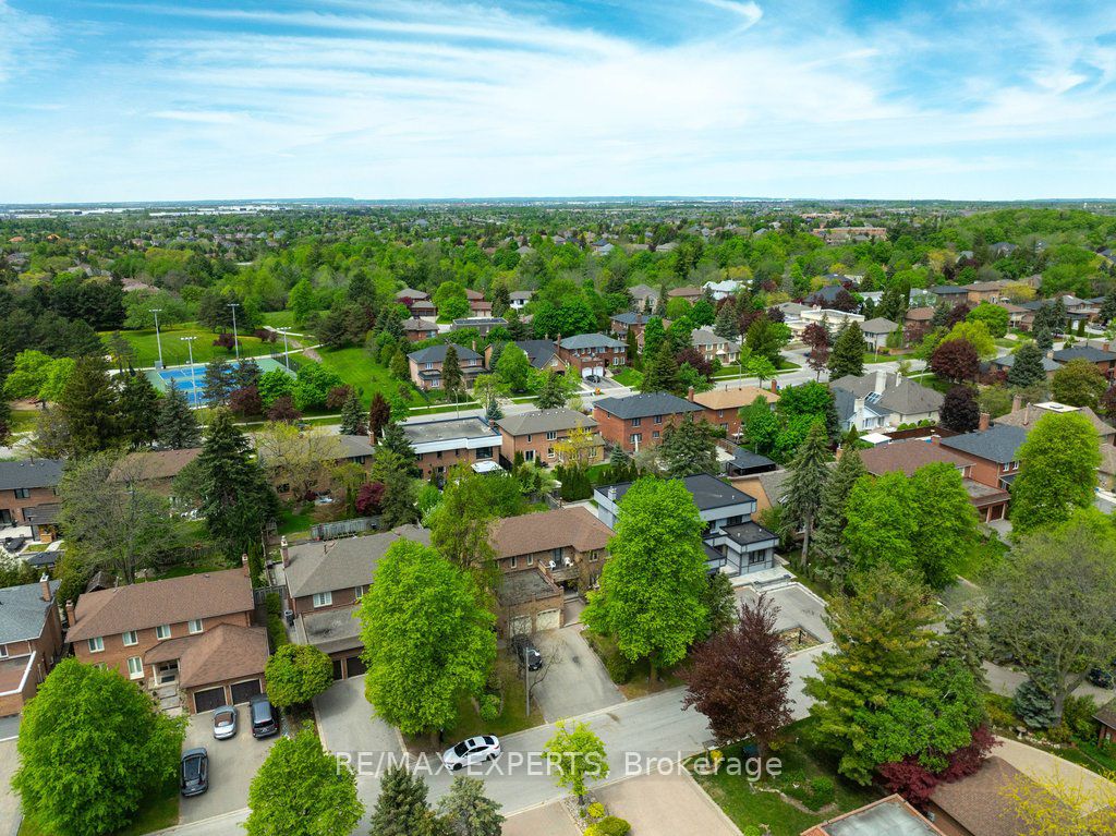 38 Colton Crescent S, Vaughan, ON, L4L 3L6 photo 5