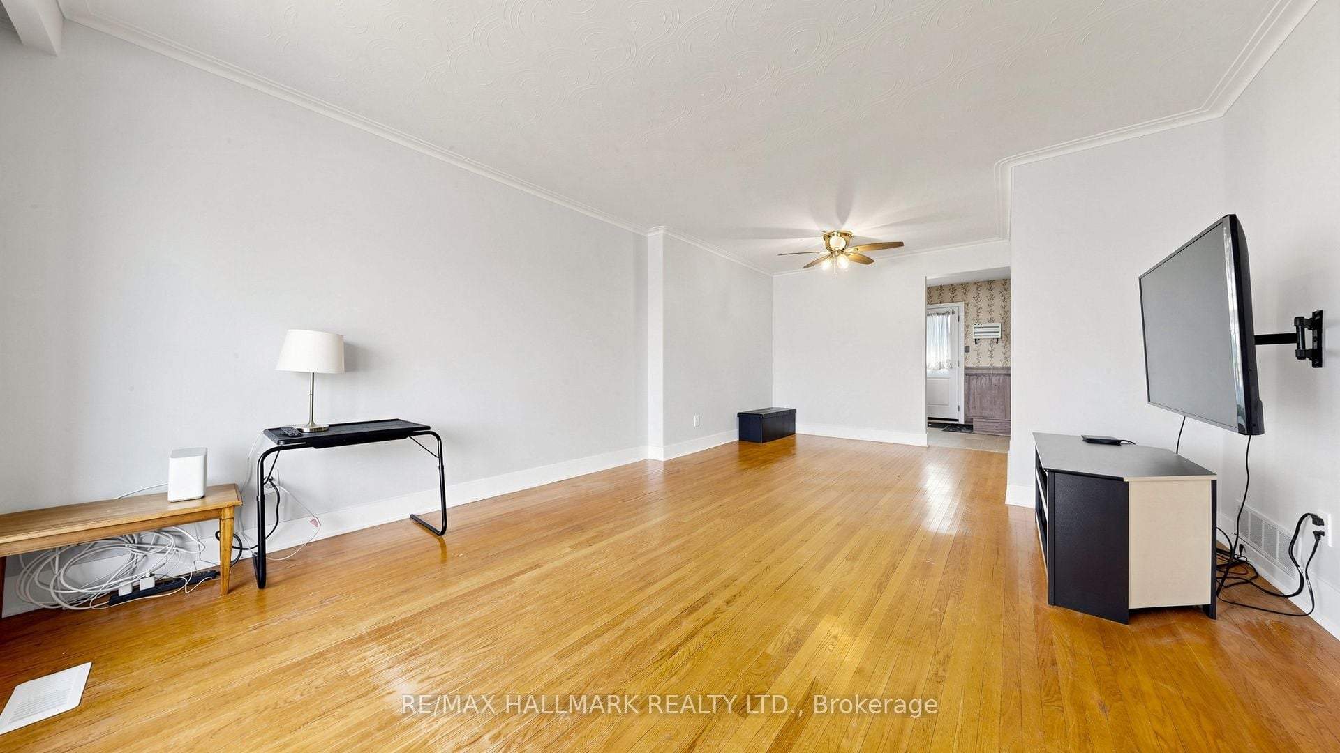 9 Rubydale Gardens, Toronto, ON, M9L 1B8 photo 4