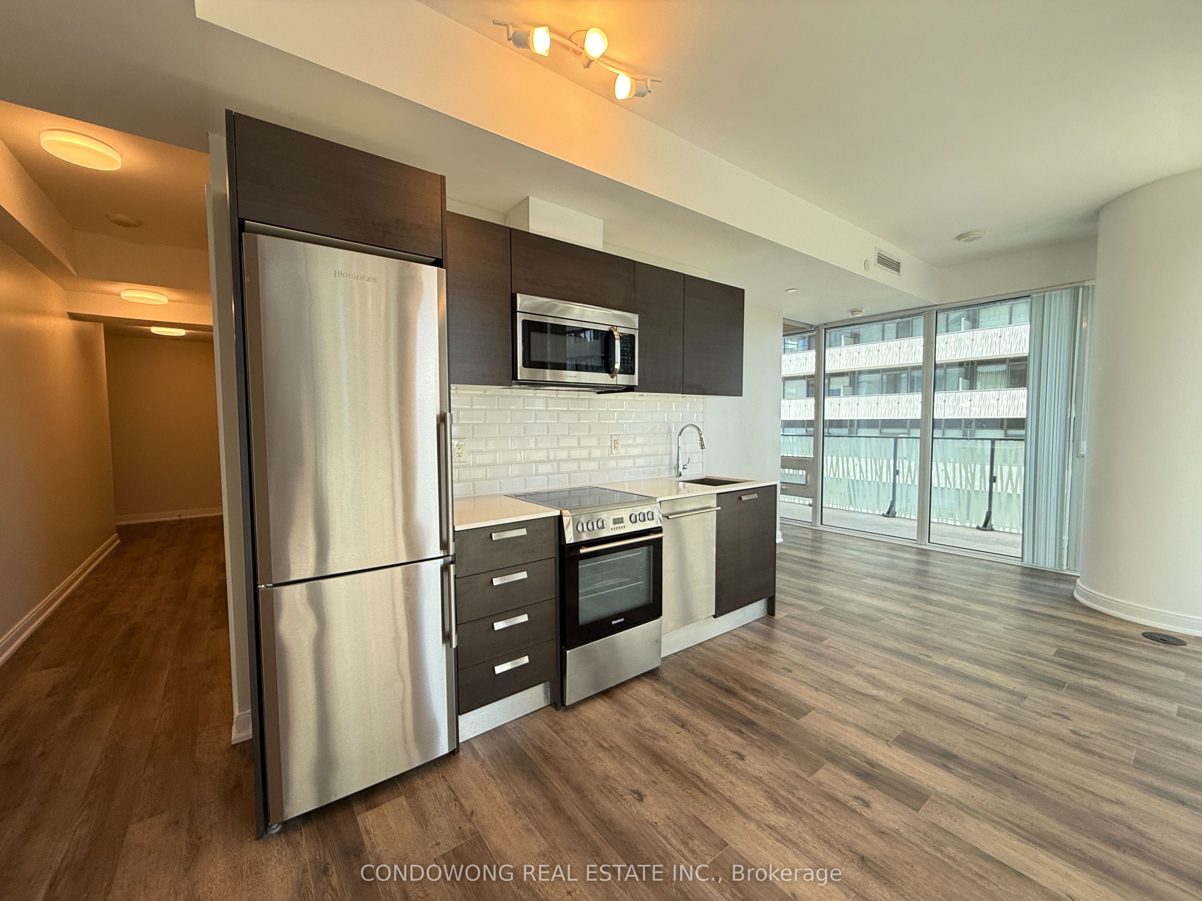 3102-42 Charles Street E, Toronto, ON, M4Y 0B7 photo 2