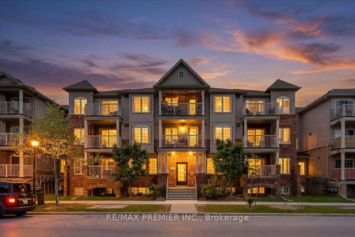 8-141 Isaac Devins Boulevard, Toronto, ON, M9M 0C4