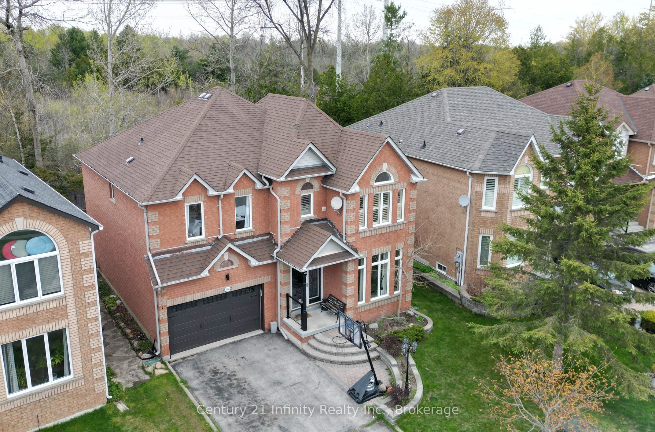 1484 Sandhurst Crescent, Pickering, ON, L1V 6Y7