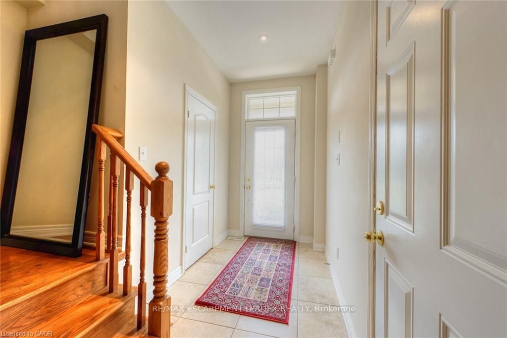 Additional image 5 of 582 Stonehenge Drive, Hamilton, ON, L9K 0B2