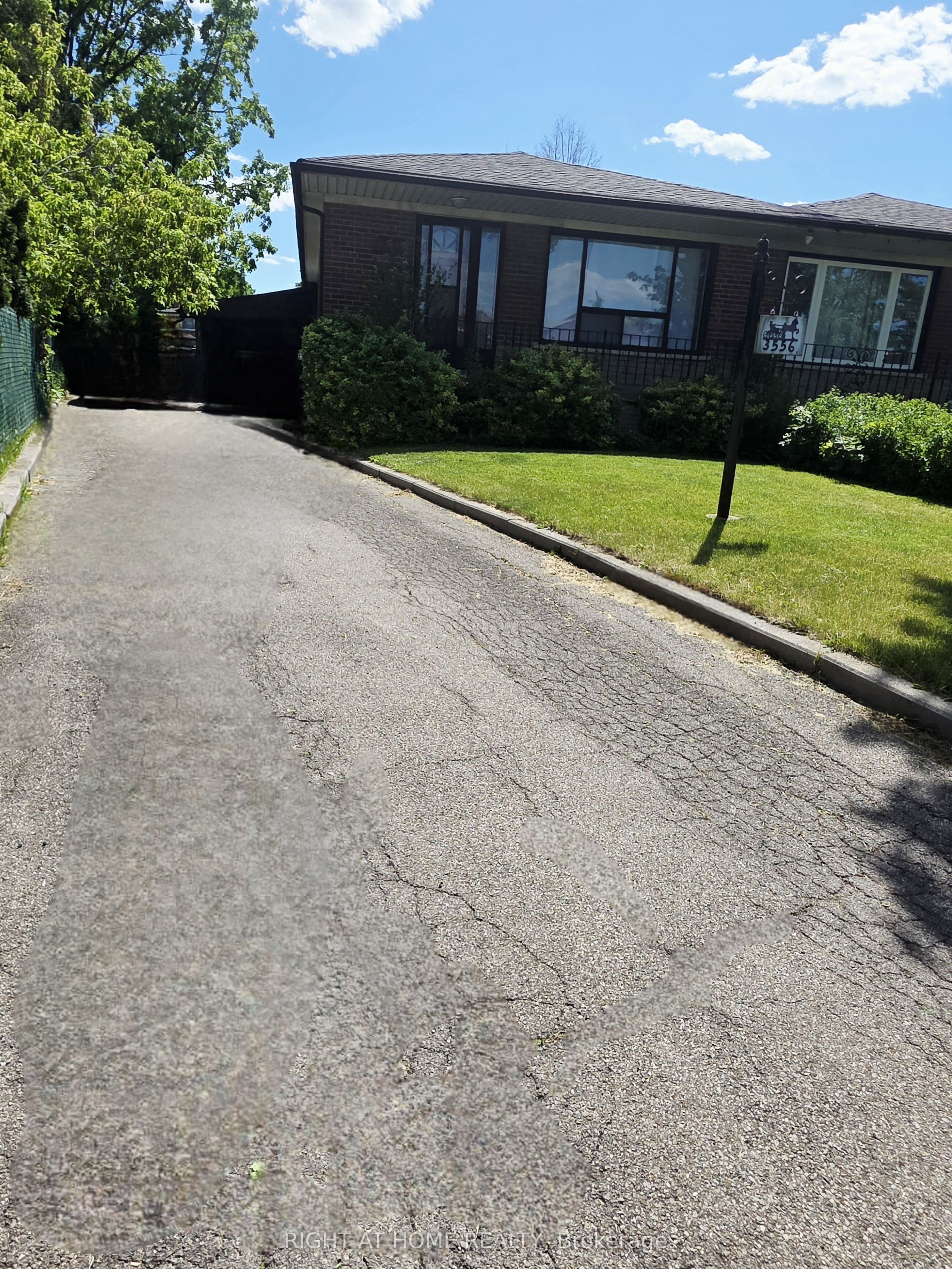 Additional image 2 of 3556 Monica Drive, Mississauga, ON, L4T 2E5
