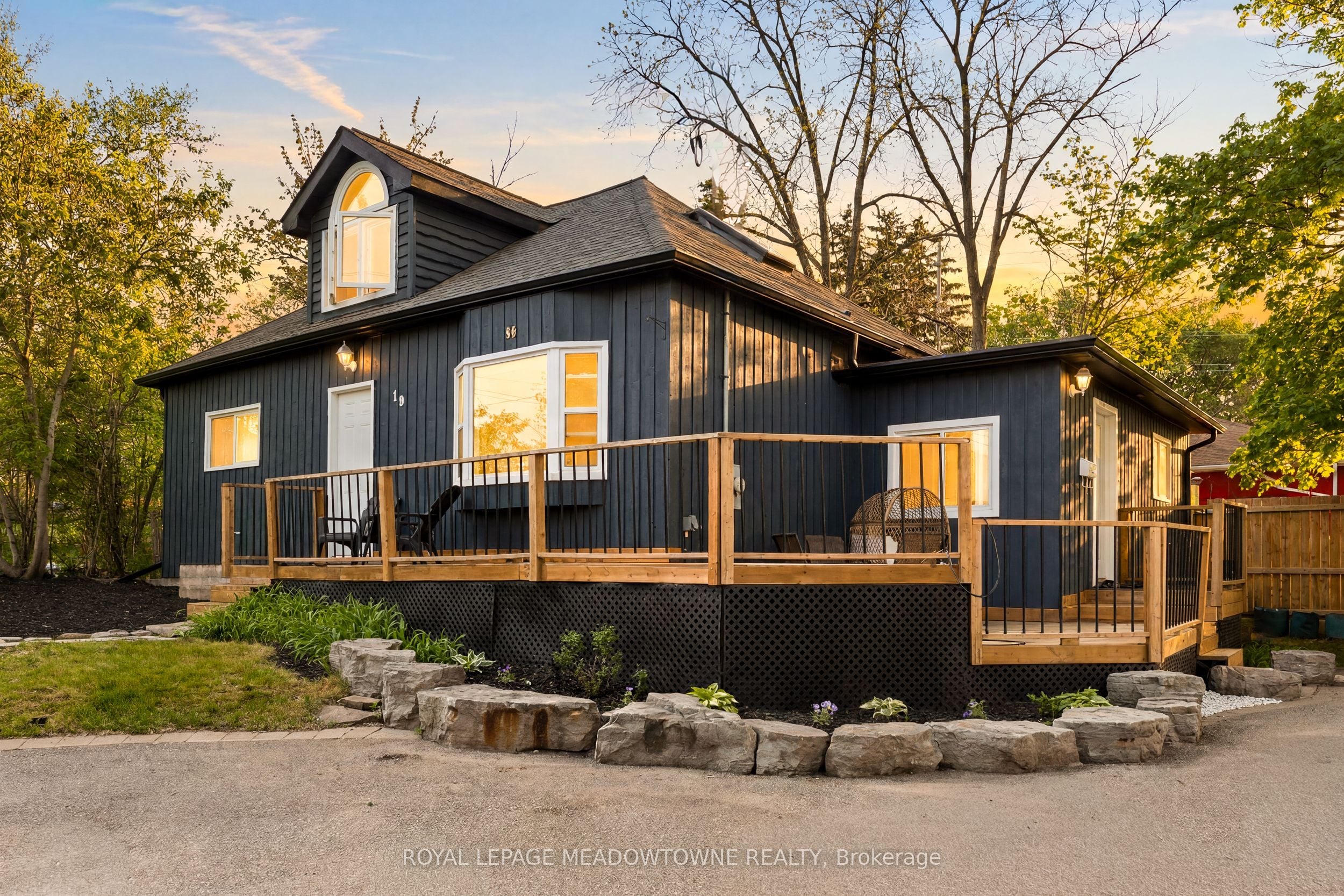 10 Back Street, Halton Hills, ON, L7G 3Y6