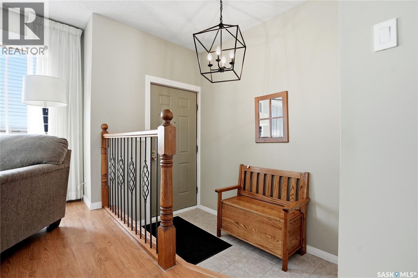 315 Smith Place, Saskatoon, SK, S7M5E7 photo 2