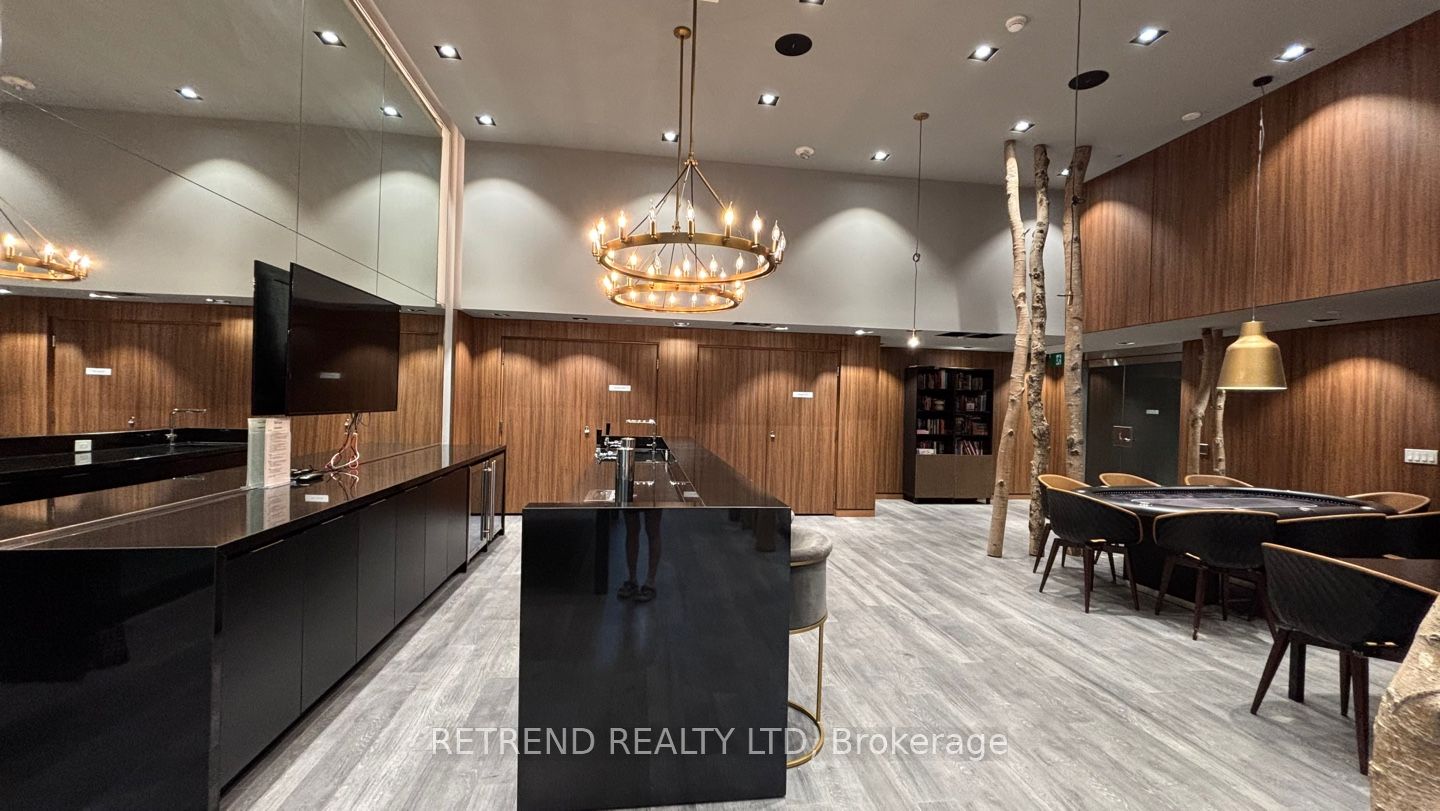 Additional image 2 of 1006-161 Roehampton Avenue, Toronto, ON, M4P 0C3