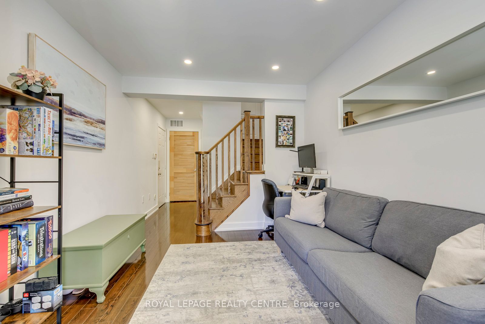 519 Cavanagh Lane, Milton, ON, L9T 8G4 photo 3