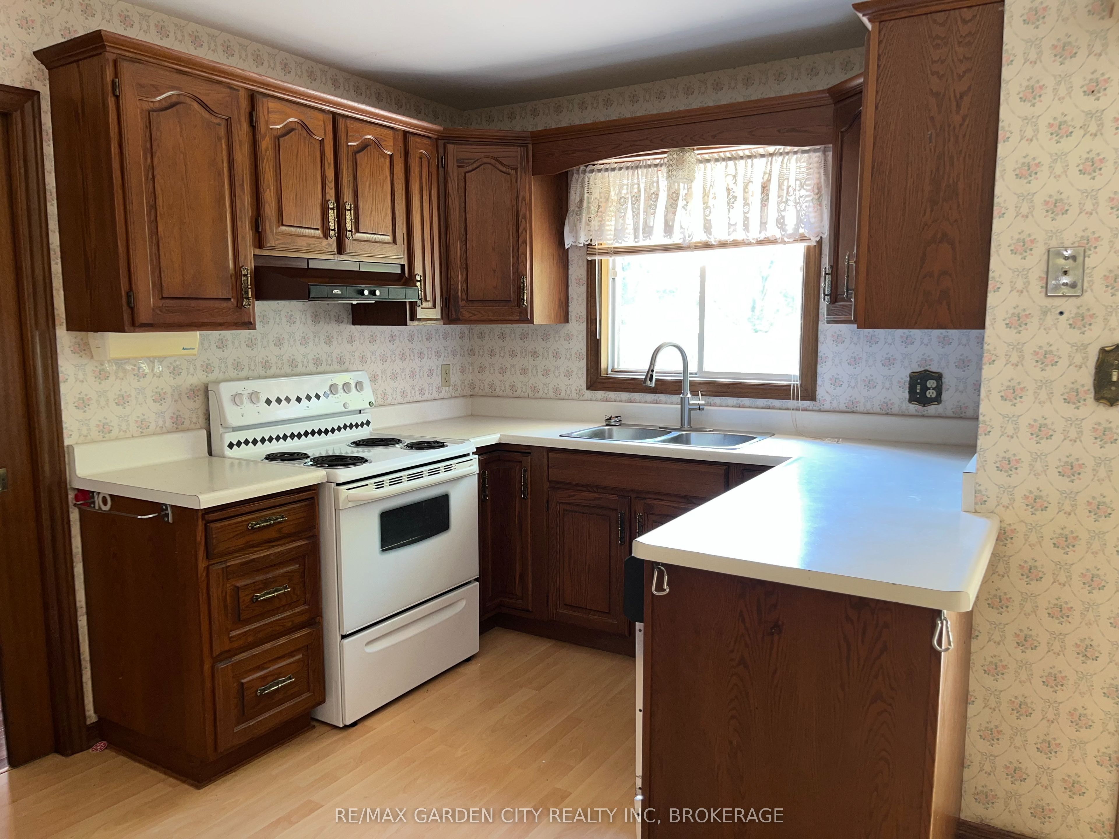 86 Sawmill Road, St. Catharines, ON, L2S 3K5 photo 4