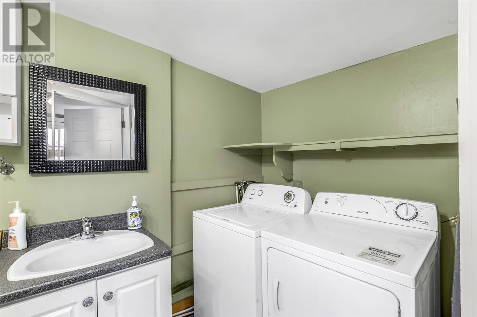 64 Flower Hill, St Johns, NL, A1C4M2 photo 4