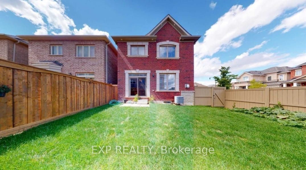 17 Yardmaster Drive, Brampton, ON, L7A 3Z9 photo 4