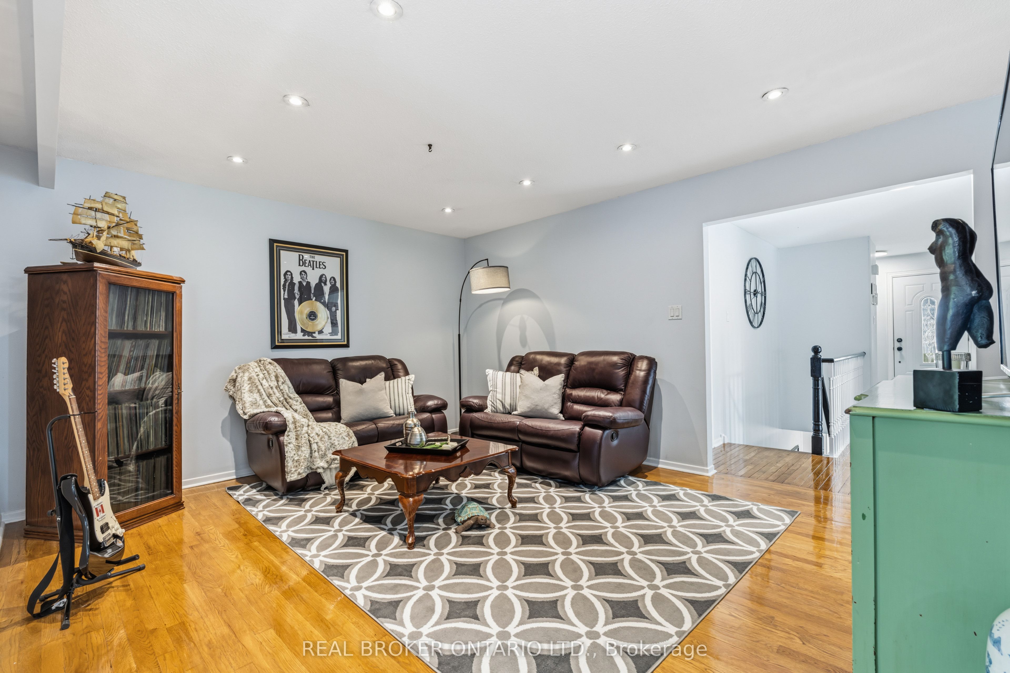 2873 Inlake Court, Mississauga, ON, L5N 2A4 photo 5