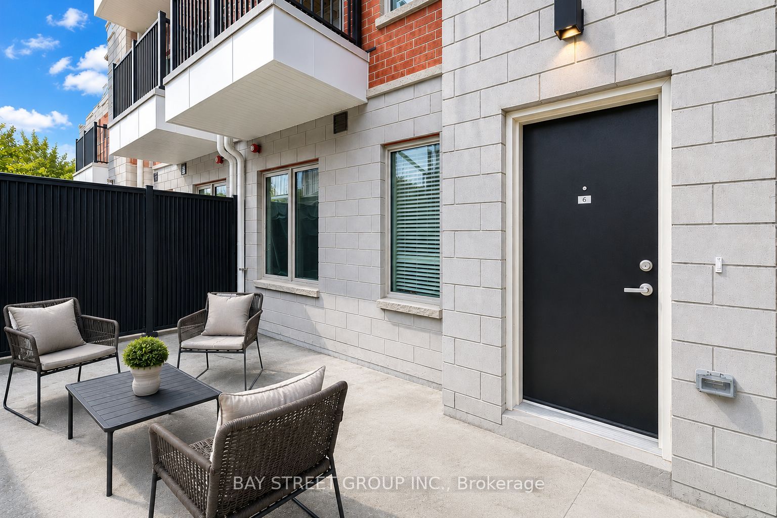 6-39 John Perkins Bull Drive W, Toronto, ON, M3K 0C3 photo 2