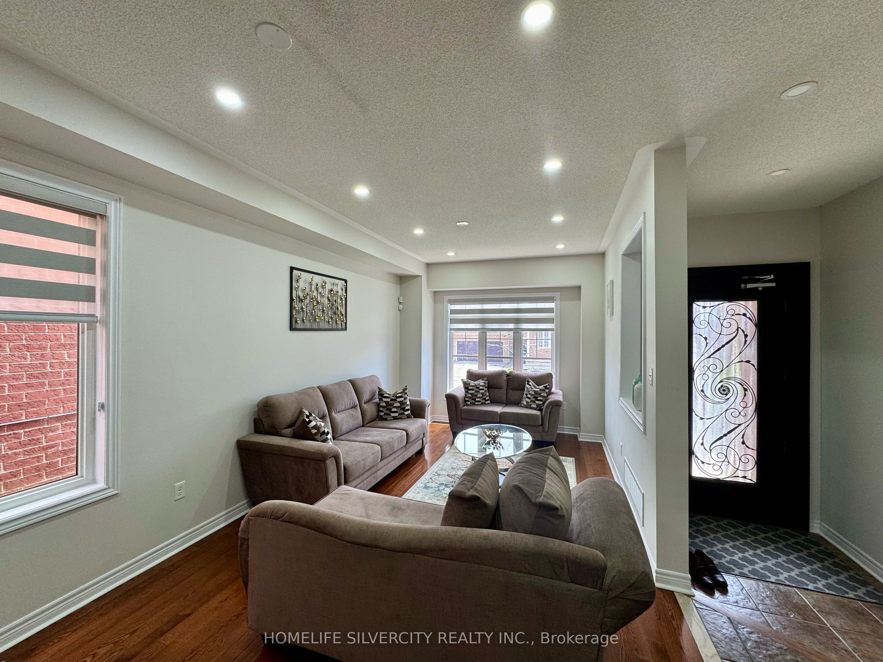 6 Hybrid Street, Brampton, ON, L7A 0L5 photo 3