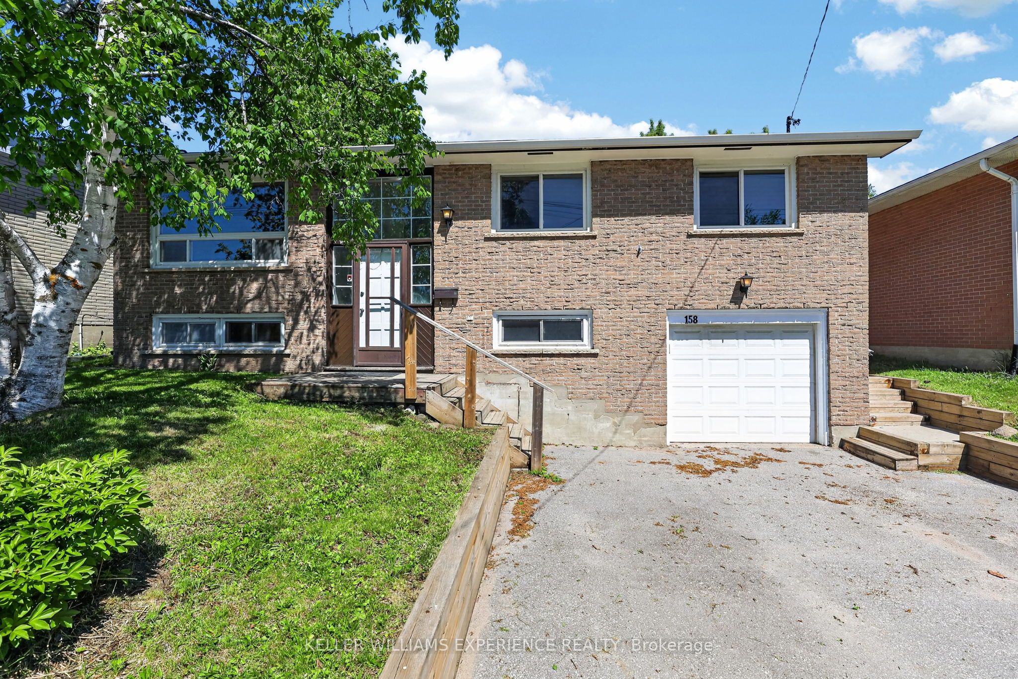 158 Cundles Road E, Barrie, ON, L4M 2Z9