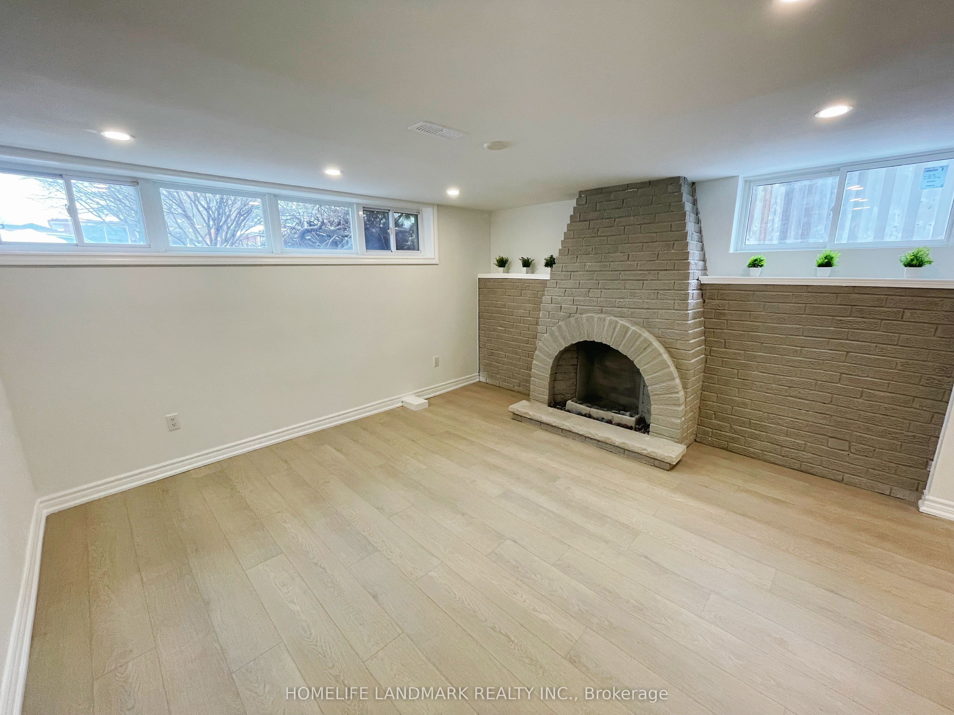 Lower-81 Celestine Drive, Toronto, ON, M9R 3N6 photo 2