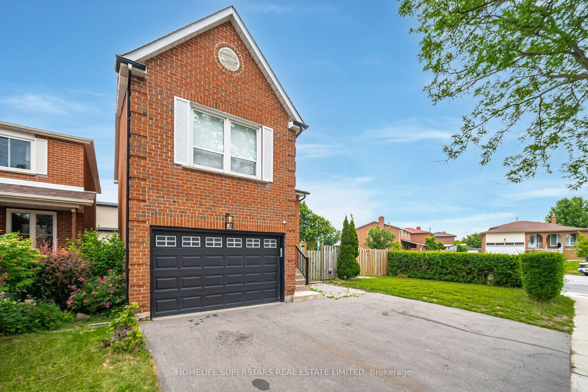 3 New Seabury Drive, Vaughan, ON, L4K 2B7 photo 2