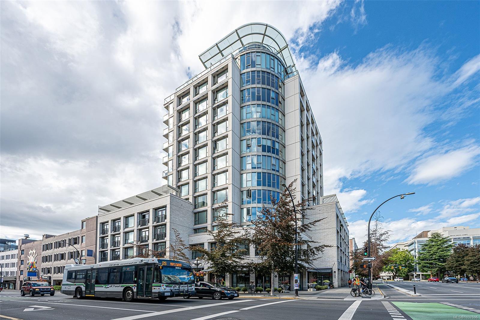 311-760 Johnson Street, Victoria, BC, V8W 1N1
