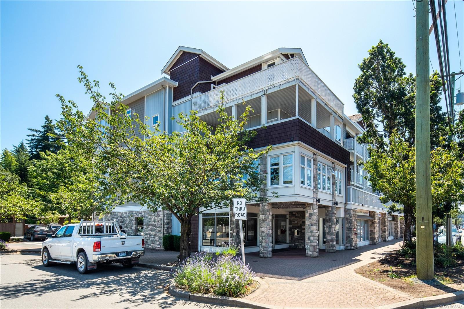 205-2823 Jacklin Road, Langford, BC, V9B 3Y1
