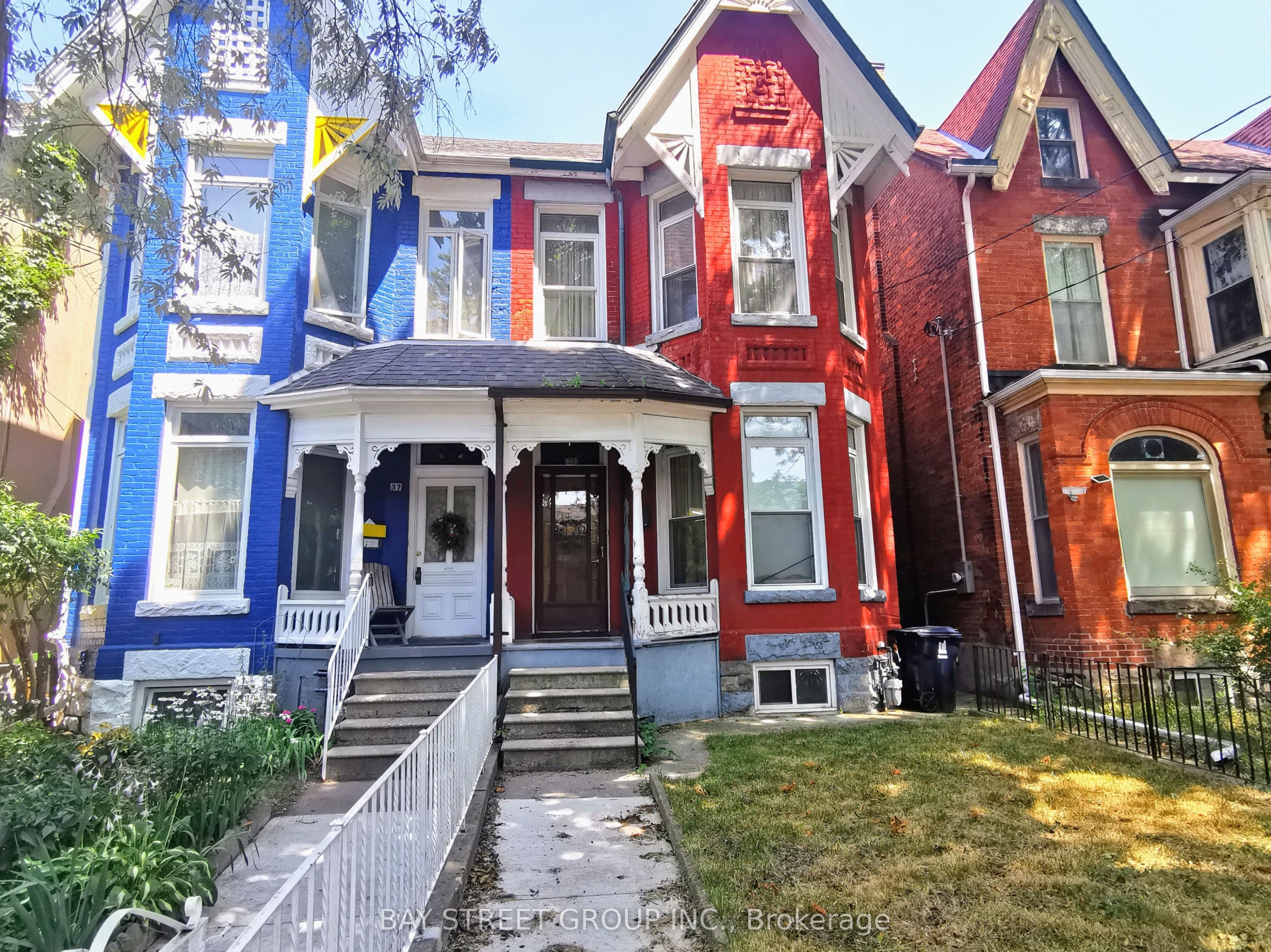 35 Borden Street, Toronto, ON, M5S 2M8