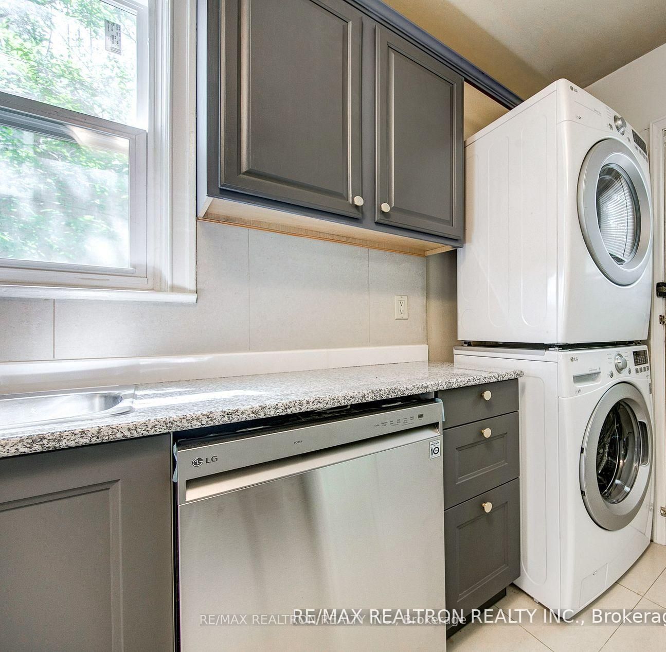 24 Highland Park Boulevard, Markham, ON, L3T 1B1 photo 4
