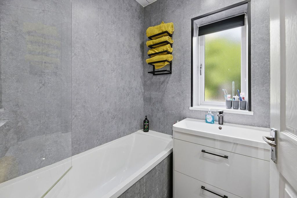 Additional image 16 of 4 bed semi-detached house for saleWright Street, Renfrew PA4
