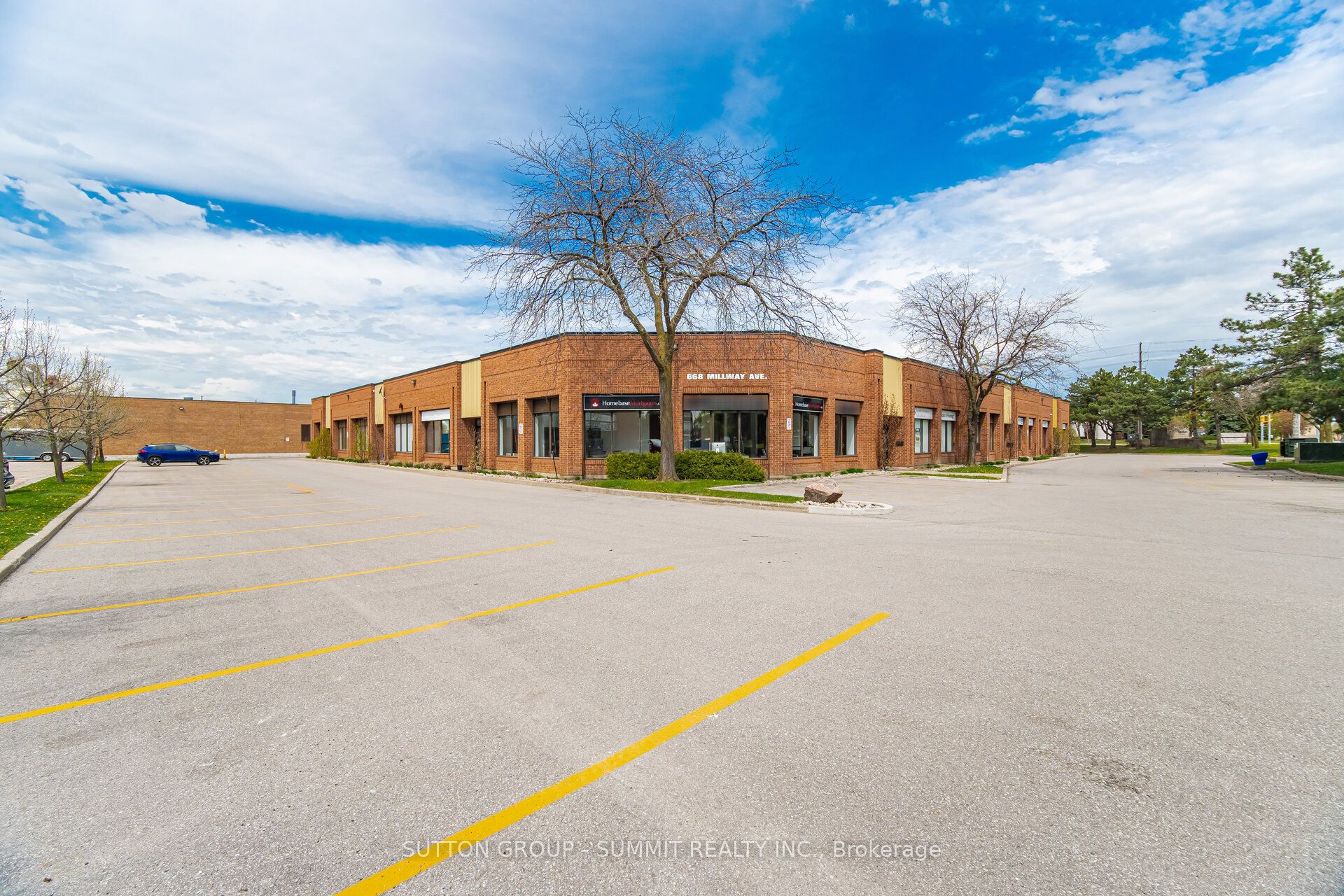 11-668 Millway Avenue, Vaughan, ON, L4K 3V2 photo 2