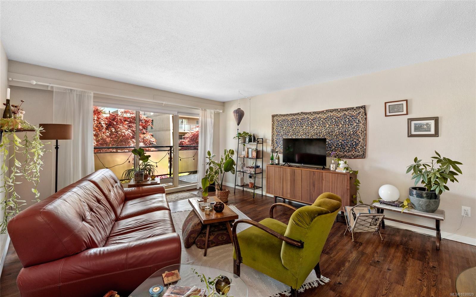 Additional image 6 of #205-1419 Stadacona Avenue, Victoria, BC, V8S 5J3