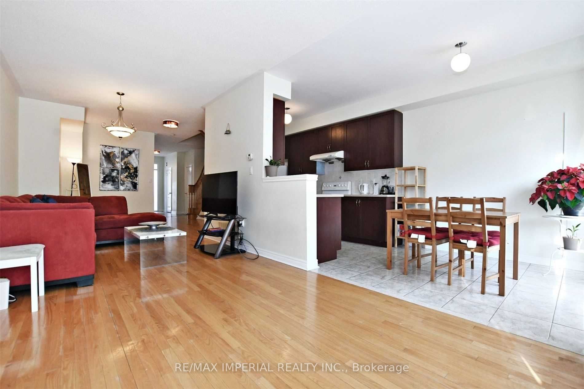Additional image 4 of 34-8 Townwood Drive, Richmond Hill, ON, L4E 4Y3