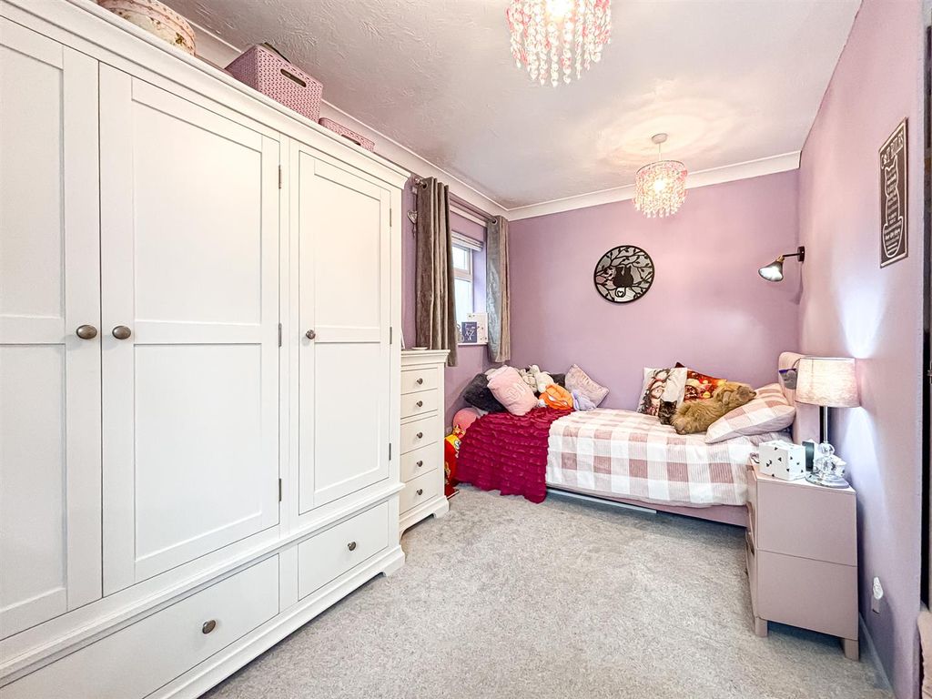 Additional image 17 of 4 bed detached bungalow for saleEthelbert Road, Rochford SS4