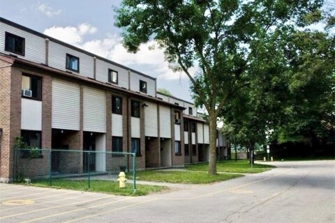 47-1200 Courtland Avenue E, Kitchener, ON, N2C 1K7 photo 2