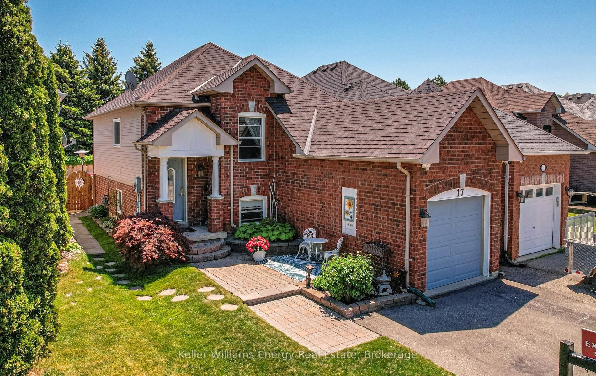 17 Abernethy Crescent, Clarington, ON, L1C 4Z1 photo 2
