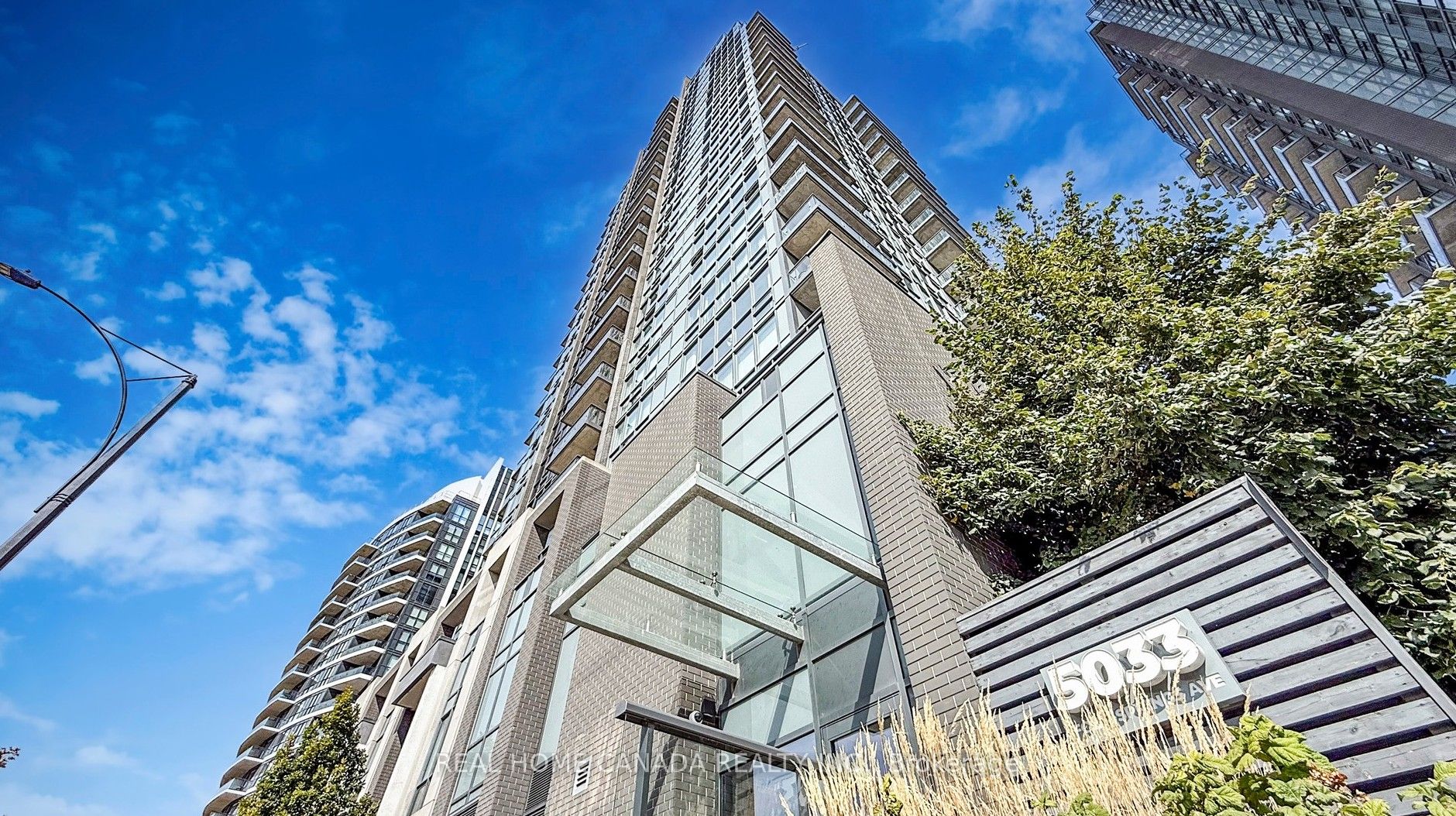 Additional image 2 of 916-5033 Four Spring Avenue, Mississauga, ON, L5R 0G6