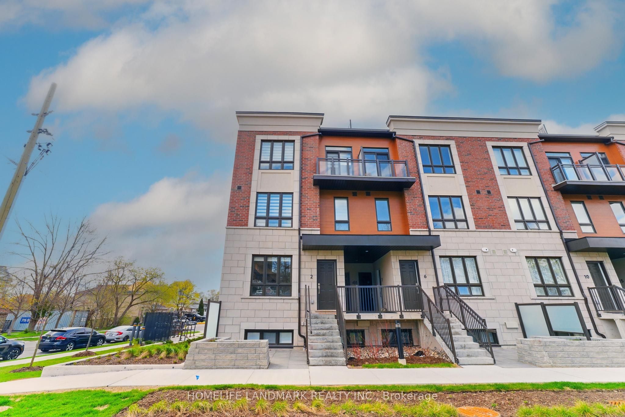 2-4015 Hickory Drive, Mississauga, ON, L4W 1L1 photo 2