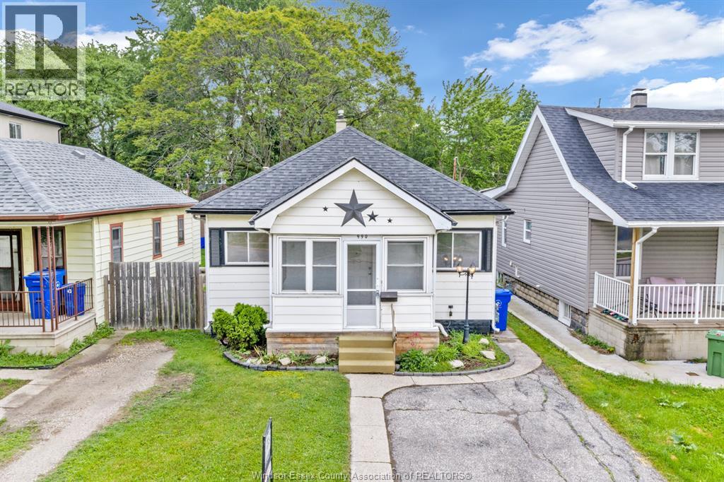 990 Campbell Avenue, Windsor, ON, N9B2J2 photo 2