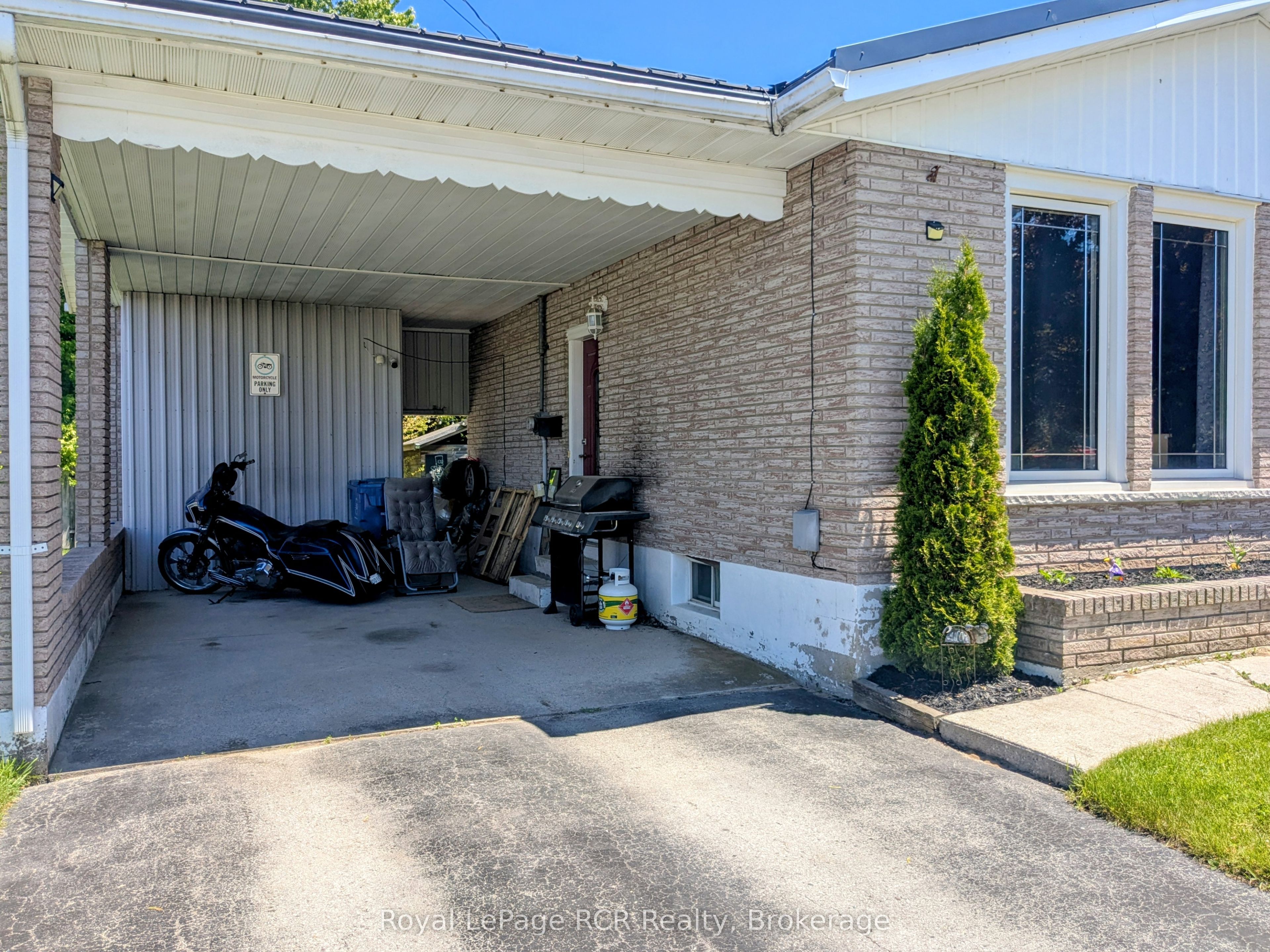 551 15th Avenue, Hanover, ON, N4N 3J2 photo 2