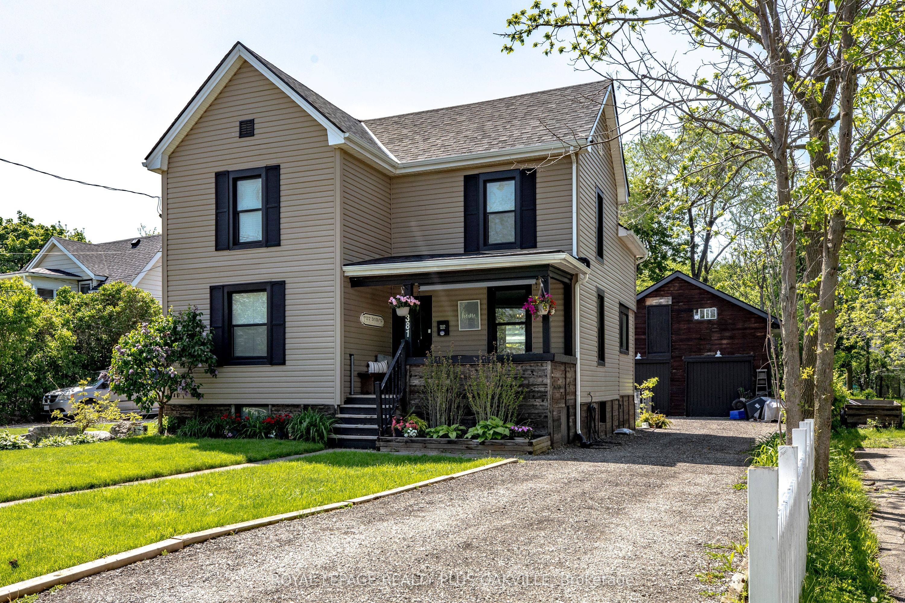 381 Elizabeth Street, Grimsby, ON, L3M 3K6