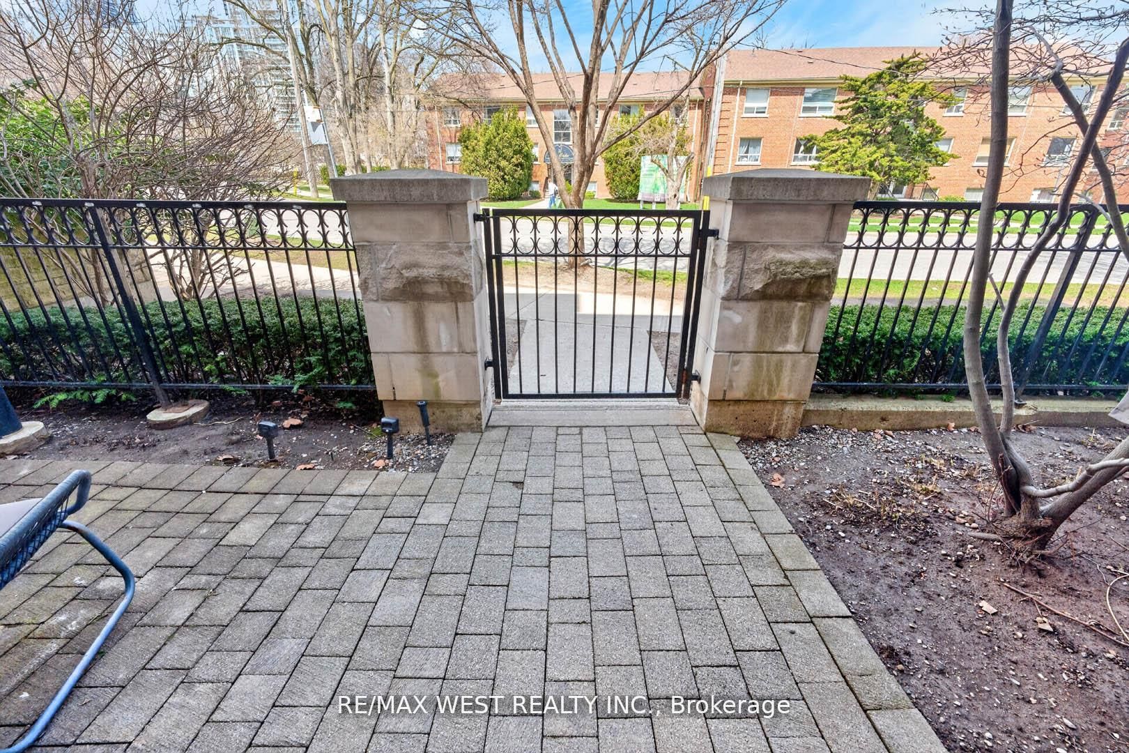 Additional image 4 of TH 11-7 Oakburn Crescent, Toronto, ON, M2N 2T5