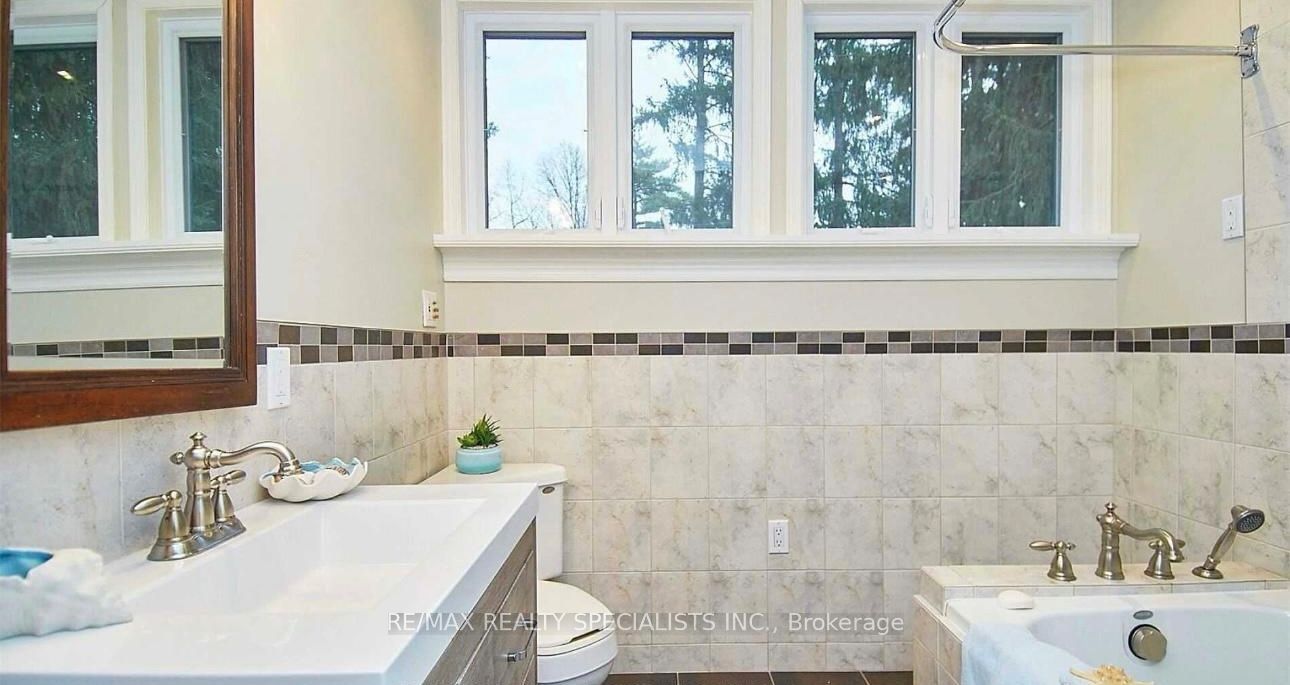 Additional image 4 of 1395 Lorne Park Road, Mississauga, ON, L5H 3B2