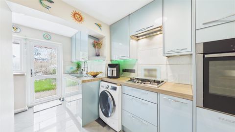 Palestine Grove, Colliers Wood SW19