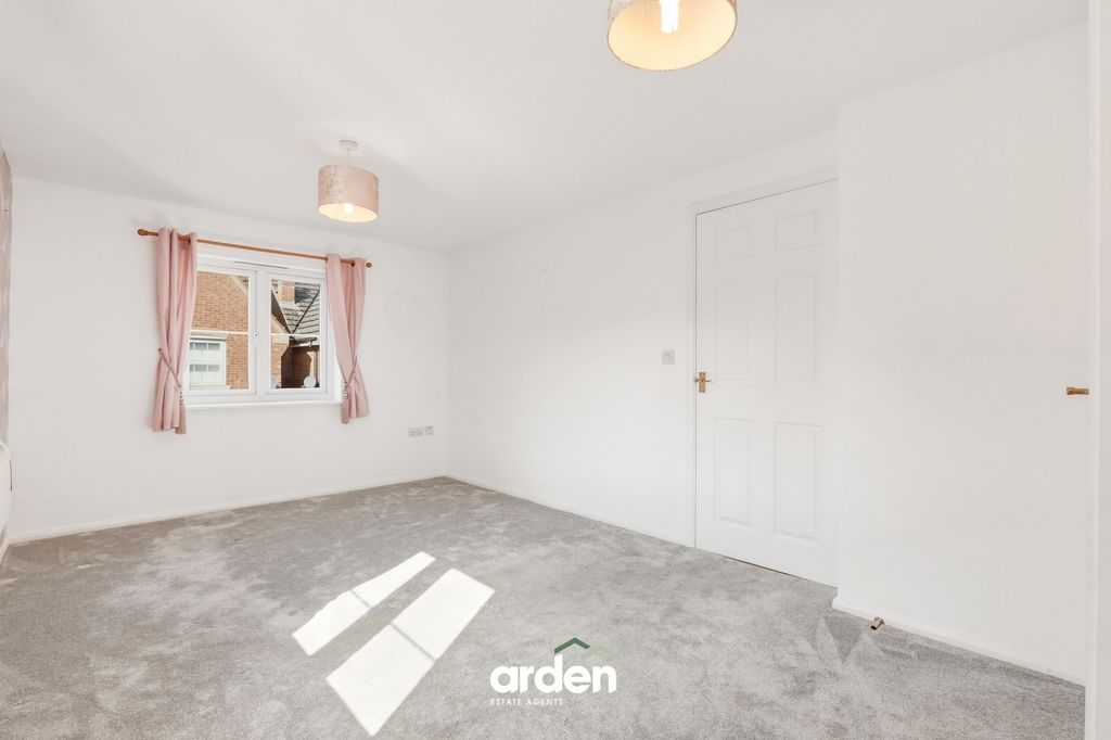 1 bed maisonette for salePitchcombe Close, Redditch B98 photo 5