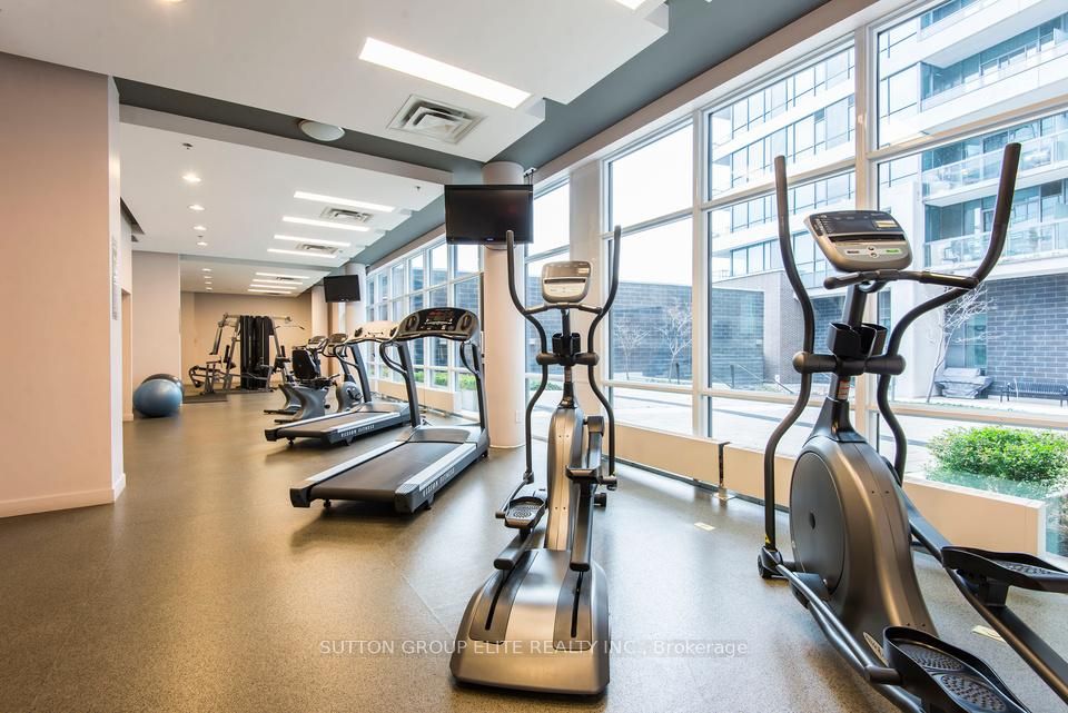 808-1 Hurontario Street, Mississauga, ON, L5G 0A3 photo 3
