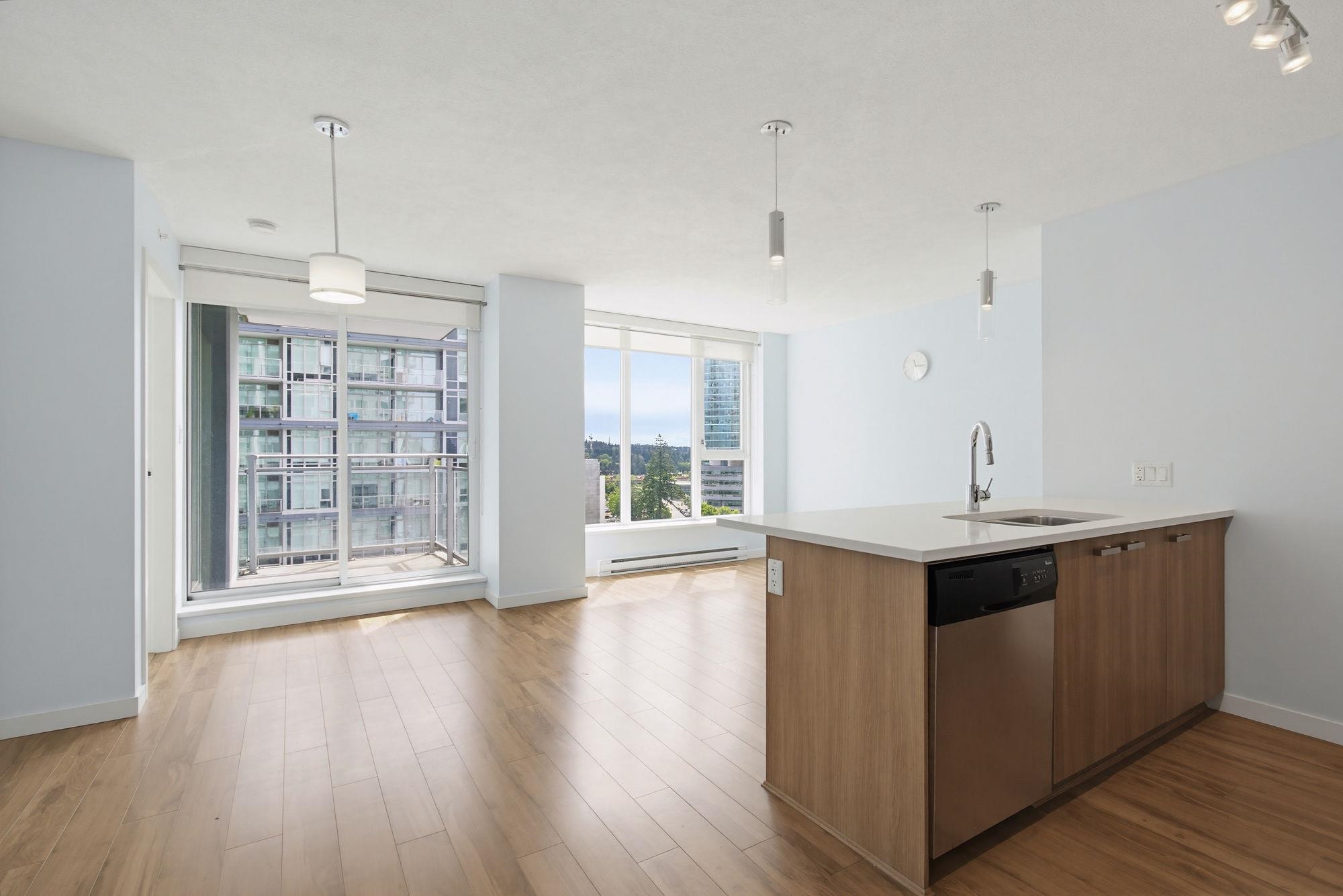 Additional image 5 of 908-13325 102a Avenue, Surrey, BC, V3T 0J5