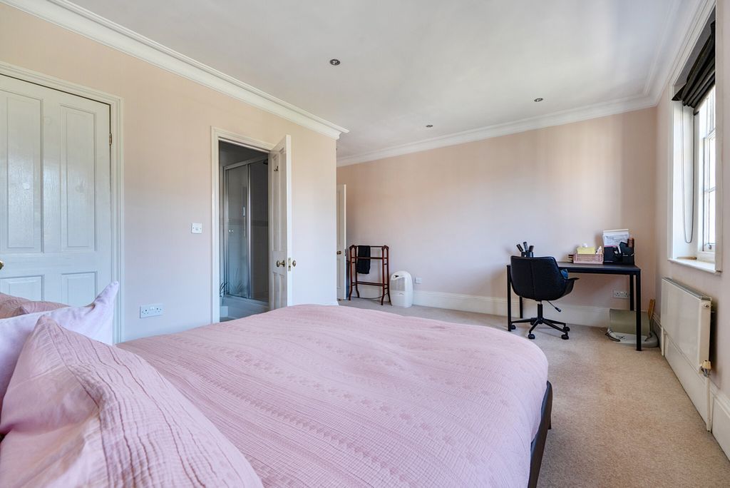 Additional image 17 of 2 bed flat for saleAbbots Walk, Reading, Berkshire RG1