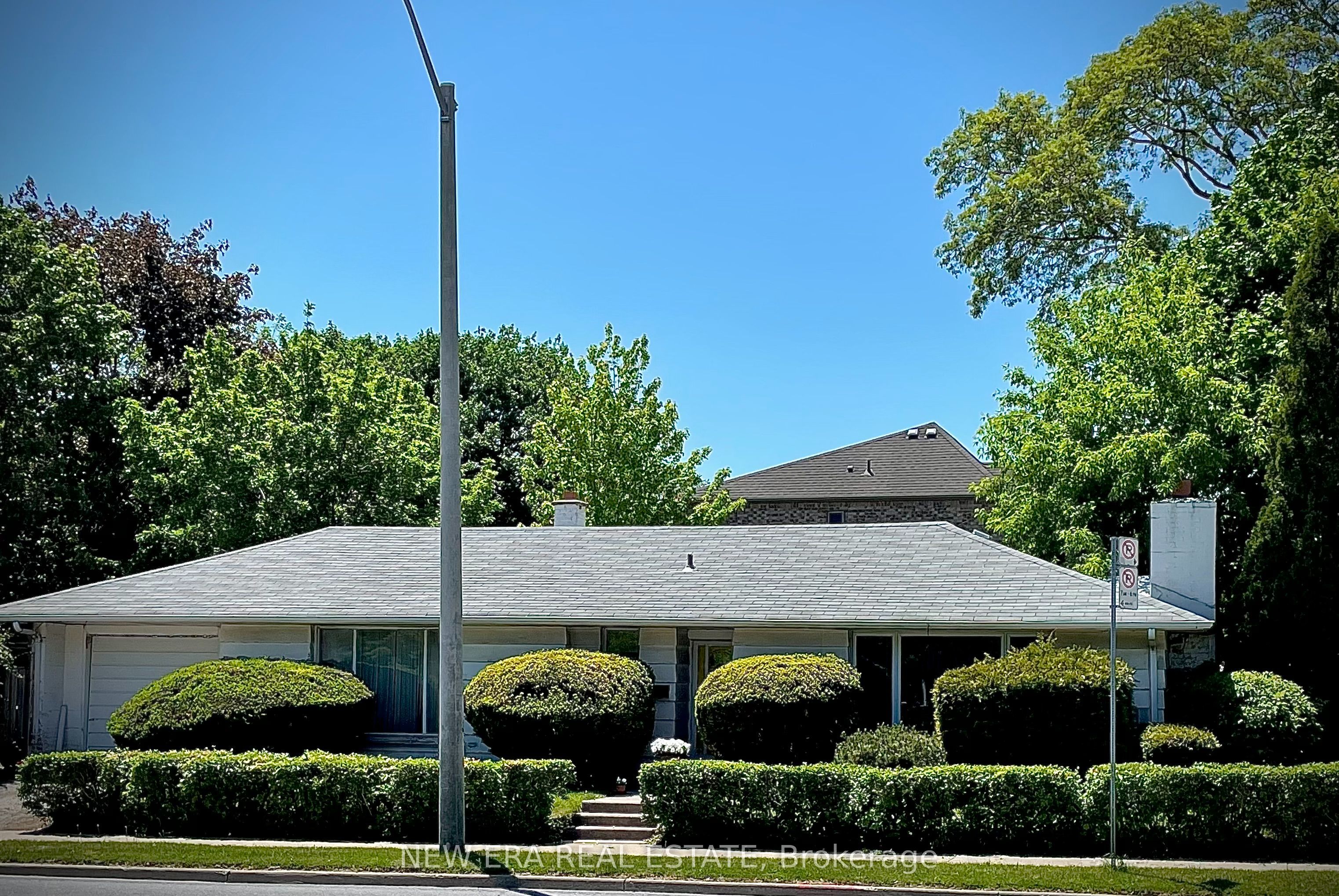 45 Mattice Avenue, Toronto, ON, M9B 1T1