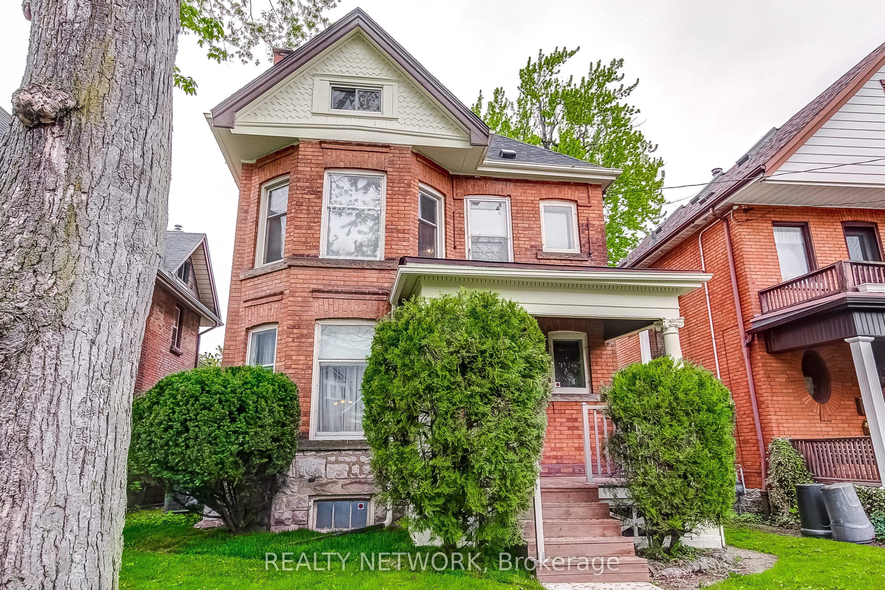 18 Fairleigh Crescent, Hamilton, ON, L8M 2K9 photo 3