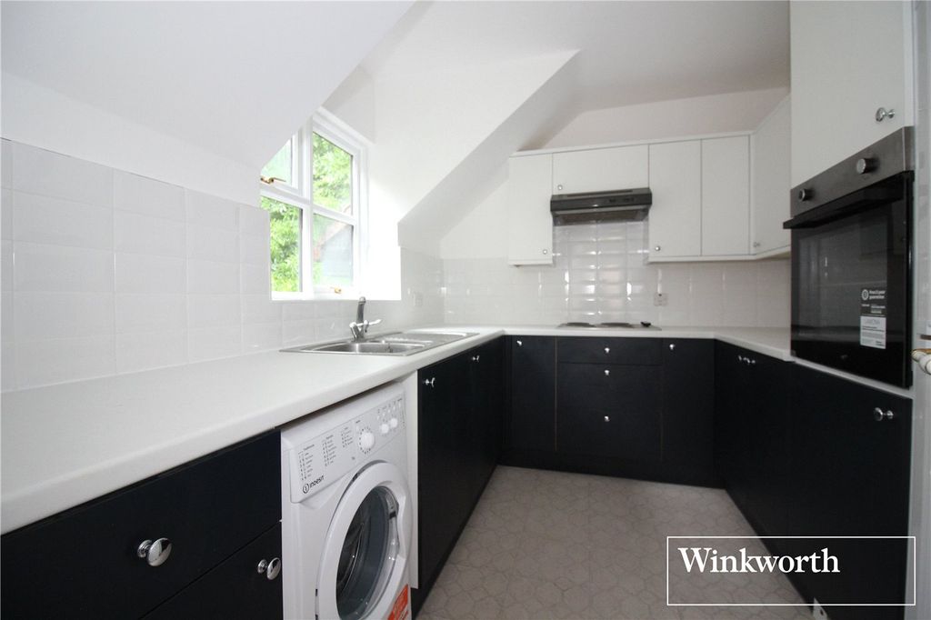 Additional image 2 of 1 bed flat for saleWatling Street, Radlett, Hertfordshire WD7